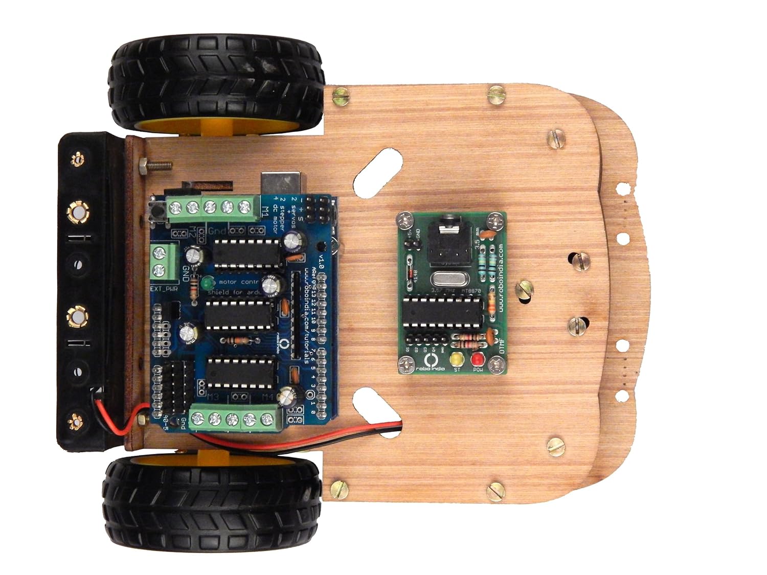 the robotic kit compatible with arduino uno r3 (includes 4 robots) the robotic kit compatible with arduino uno r3 (includes 4 robots)